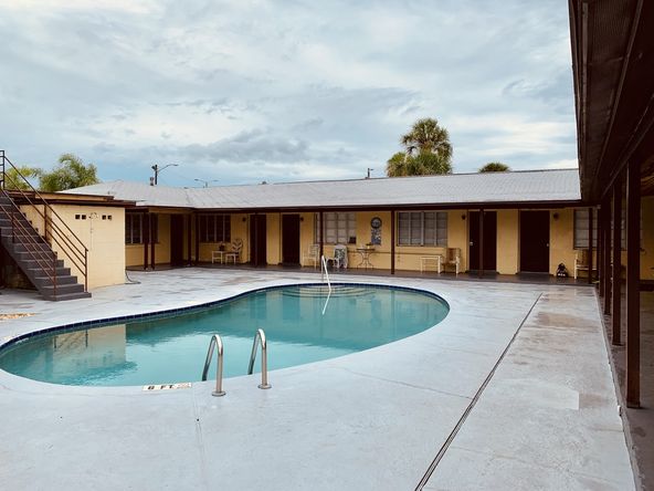 THE ST. PETE BEACH VILLAS (14-UNIT APARTMENT COMPLEX)- SELLER FINANCING AVAILABLE! : 550 Corey Ave, St Pete Beach, FL 33706